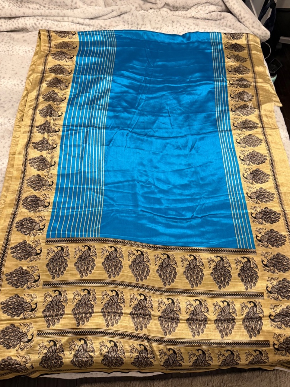 Saree - Picture 3 of 5